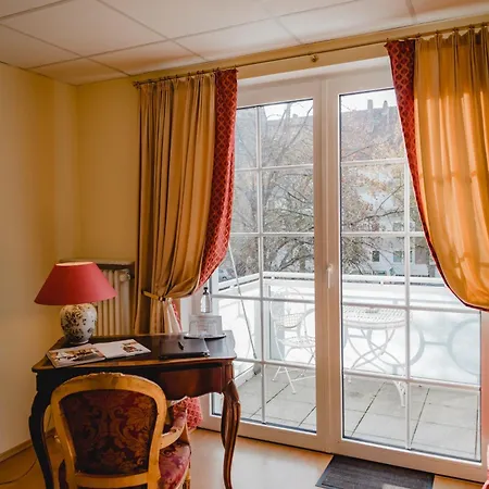 Stadtresidenz ホテル 4*