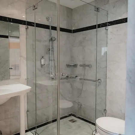 ホテル Stadtresidenz 4*